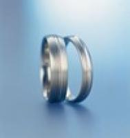 SATIN FINISH WITH GROOVE-ring on left